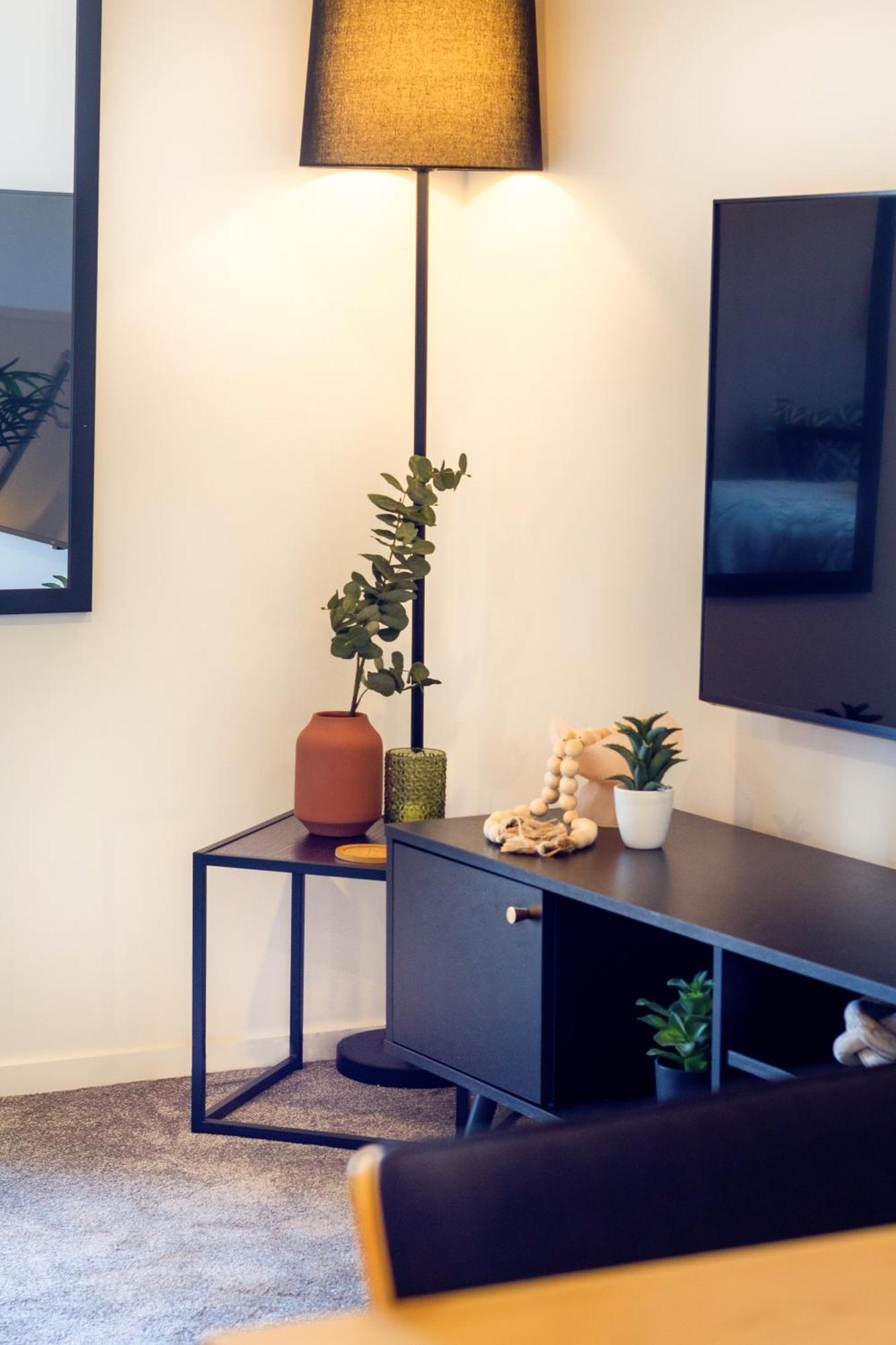 City Living: Upper Studio Haven On Wilmer 基督城 外观 照片